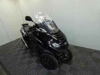 Schade scooter Peugeot  400 METROPOLIS 2022/2