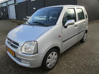 krockskadad bil auto Opel Agila  2003/1
