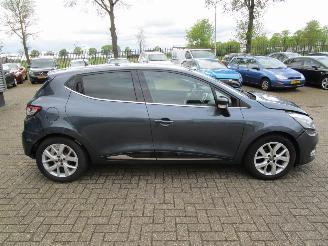 Renault Clio 0.9 TCE LIMITED picture 6