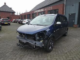 Damaged car Dacia Lodgy 1.2 TCe Série Limitée Stepway 5p. 2017/11