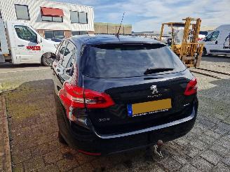 Peugeot 308 1.6 BlueHDI blue lease pack picture 4