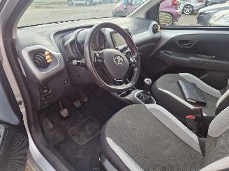 Toyota Aygo 1.0 VVT-i-x-play picture 9