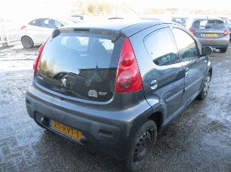 Peugeot 107 1.0-12V XS Airco picture 7