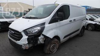damaged scooters Ford Transit  2018