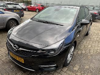 okazja samochody osobowe Opel Astra 1.2 Edition   HB 2021/4