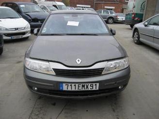 Coche siniestrado Renault Laguna  2004/3