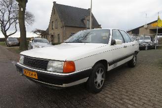 Ocazii autoturisme Audi 100 5 CILINDER BENZINE AIRCO 1984/2