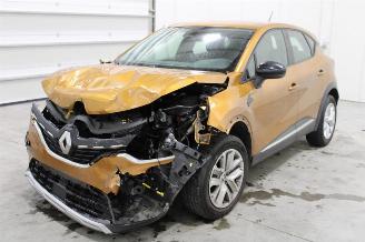 damaged commercial vehicles Renault Captur  2022/1