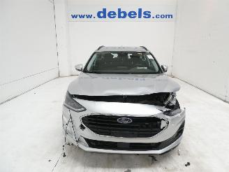 uszkodzony samochody osobowe Ford Focus 1.0 HYBRIDE TREND 2022/6
