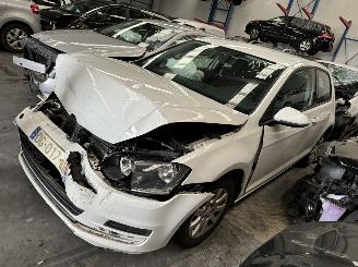 škoda dodávky Volkswagen Golf  2014/6