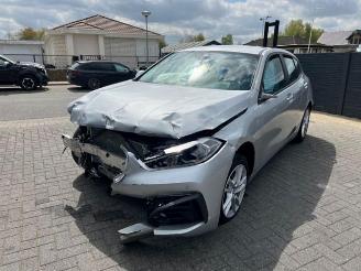 damaged commercial vehicles BMW 1-serie i Advantage  DAB-Tuner ScheinLED 2021/5